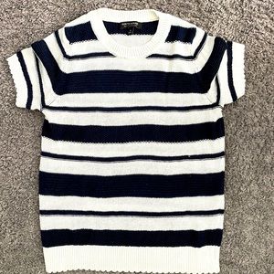 Banana Republic Short Sleeve Navy and White knit Sweater Size Small